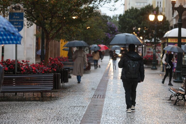 Janeiro terá muita chuva e calor dentro da média, afirma Simepar