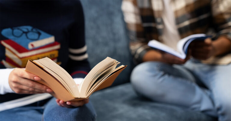 Clubes de leitura resistem à crise de leitore