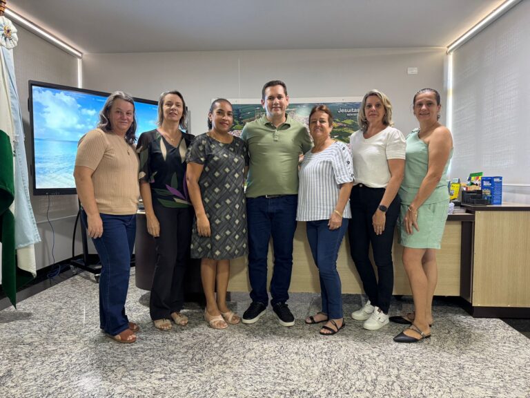 Novas diretoras tomam posse na rede municipal de Jesuítas