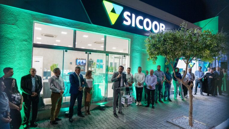 Sicoob Médio Oeste inaugura agência em Alto Piquiri com mais de 100 sócios fundadores