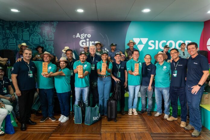 Sicoob ultrapassa R$ 4,2 bilhões e consolida edição histórica no Show Rural Coopavel 2026