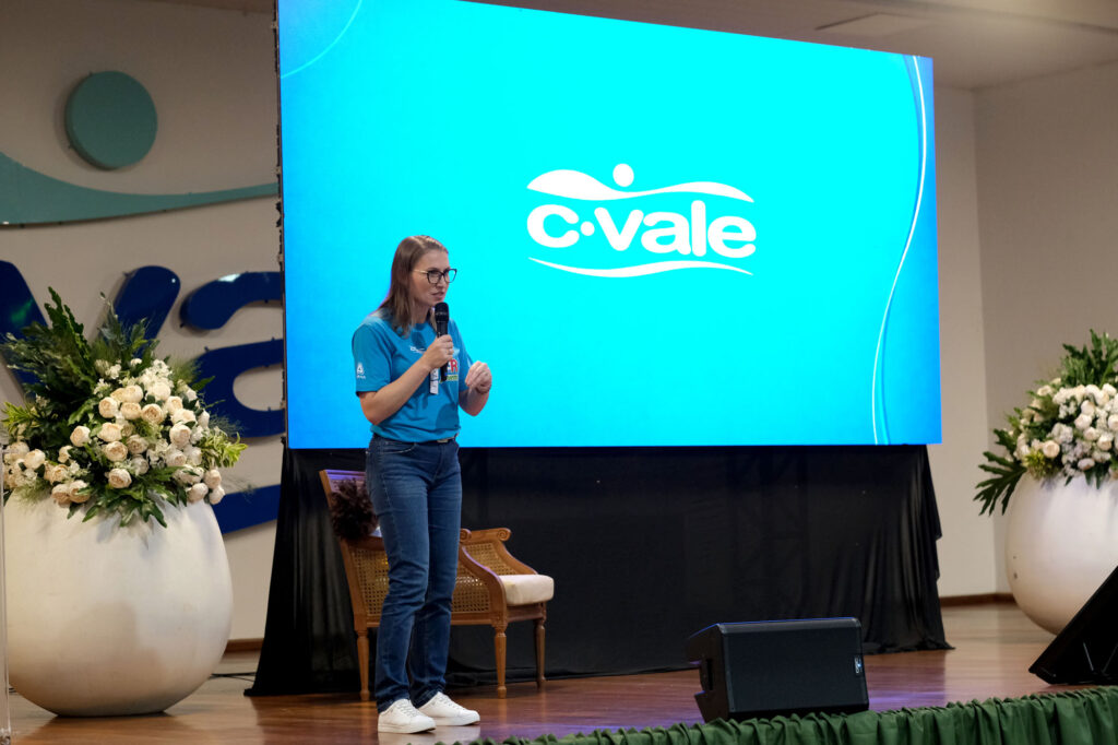 “Vejo o quanto o Cooperjovem impacta a vida das crianças.” Mirna Furio