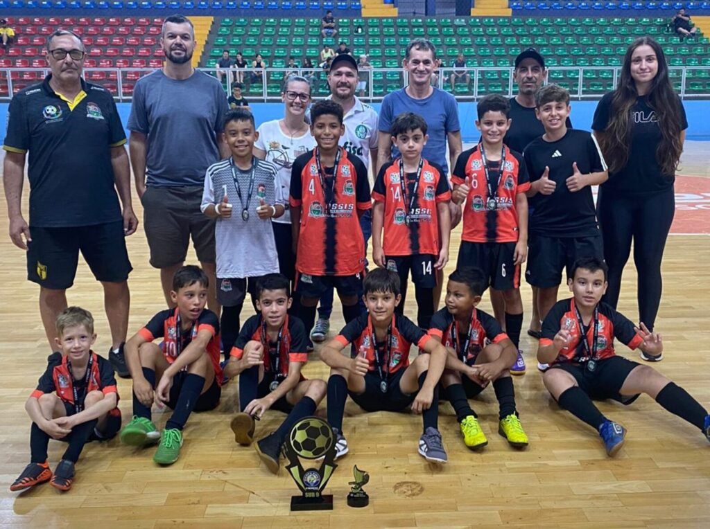Assis Chateaubriand conquista título na Copa Kids de Futsal Sub-09; Miguel Lecca é goleiro menos vazado