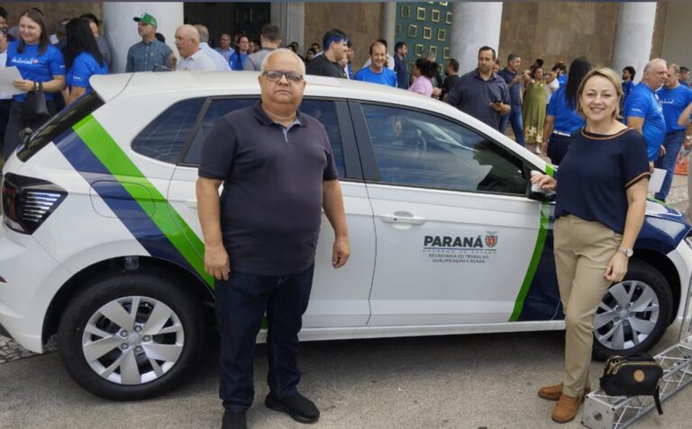 Município recebe veículo novo para Agência do Trabalhador