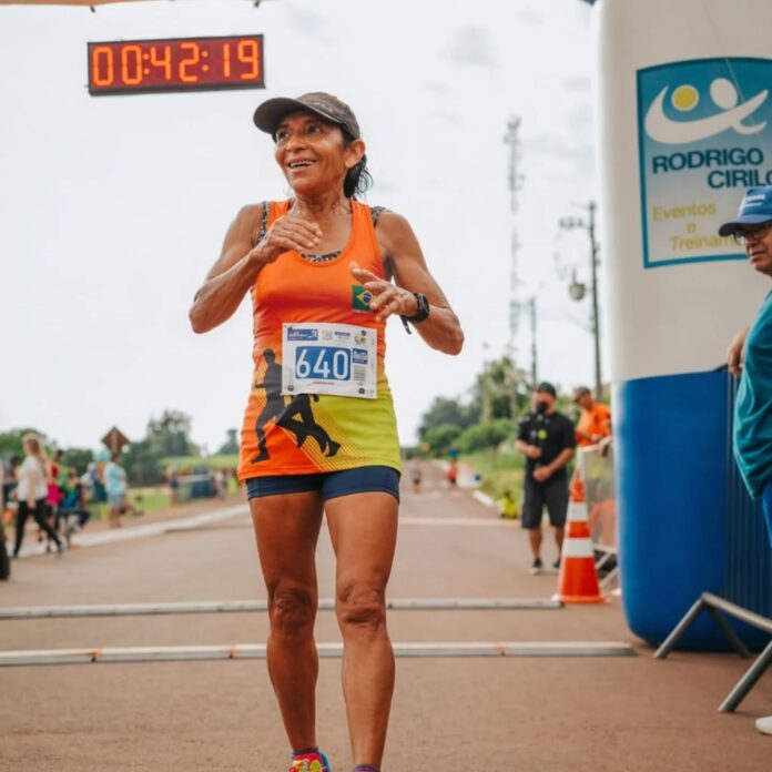 Exemplo de superação: jesuitense Francisca Ribeiro transforma corrida em paixão e coleciona conquistas