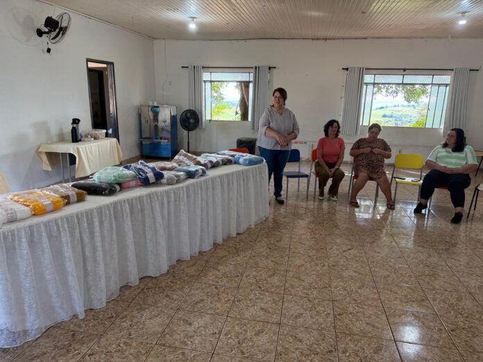 CRAS de Jesuítas inicia projeto solidário de confecção de toucas