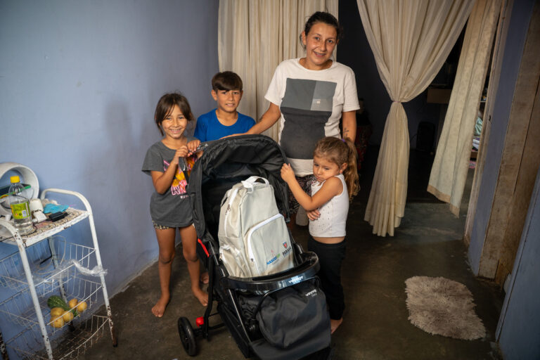 Nascer Bem Paraná une suporte material e cuidado à saúde