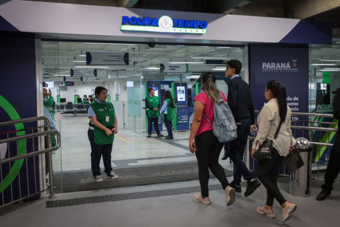Poupatempo Paraná ultrapassa 1,6 milhão de atendimentos