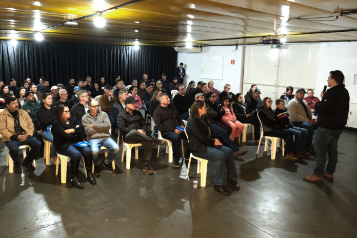 C.Vale promove treinamento de inverno para avicultores