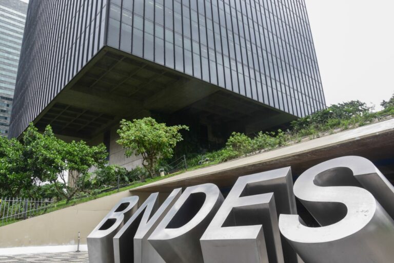 Com R$ 5,05 bilhões, BNDES amplia aprovações de crédito para o Paraná