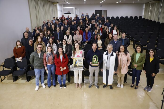 Prefeitura de Assis Chateaubriand recebe bênção da padroeira
