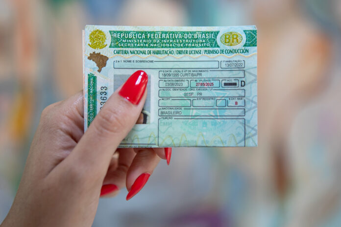 sancionada-lei-que-reduz-em-55-valor-dos-exames-de-obtencao-e-renovacao-da-cnh-no-parana-jpg Sancionada lei que reduz em 55% valor dos exames de obtenção e renovação da CNH no Paraná