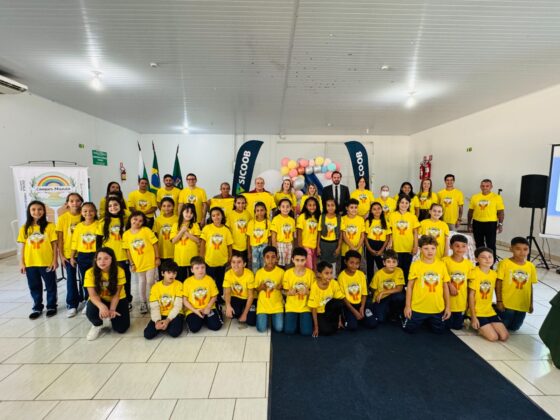 Sicoob amplia educa&ccedil;&atilde;o cooperativista com mais duas cooperativas mirins em Assis Chateaubriand