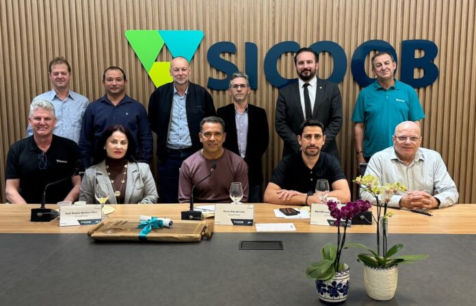 Sicoob Médio Oeste empossa novos conselheiros e renova governança para novo ciclo