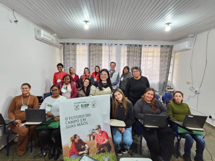 Cursos gratuitos na Oficina do Ofício formam dezenas de alunos em Assis Chateaubriand