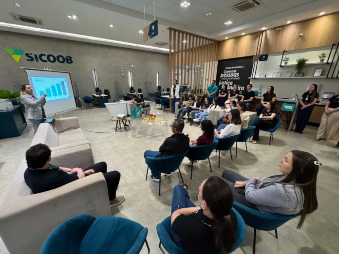 Sicoob Médio Oeste reúne novos cooperados de Assis Chateaubriand em encontro do Programa Integrar