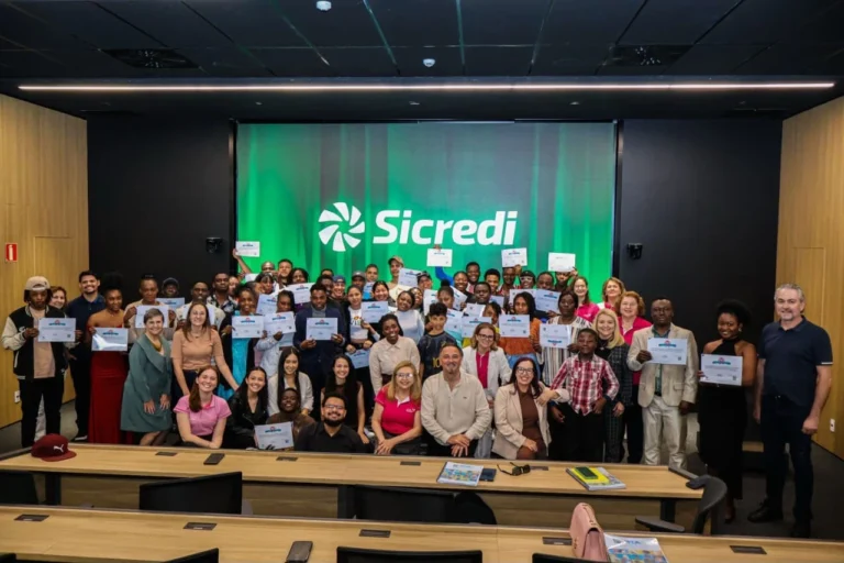 Curso de português Sicredi para estrangeiros