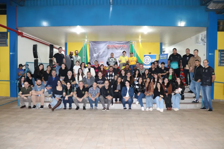 Trote Solidário da UNIMEO arrecada quase 3 toneladas de ração e premia alunos destaques no Projeto Simulaço