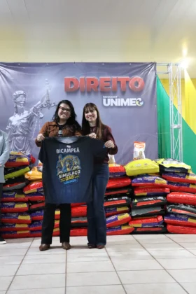Trote Solid&aacute;rio da UNIMEO arrecada quase 3 toneladas de ra&ccedil;&atilde;o e premia alunos destaques no Projeto Simula&ccedil;o