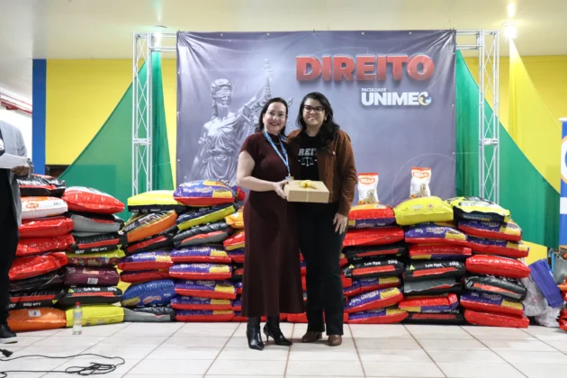 Trote Solid&aacute;rio da UNIMEO arrecada quase 3 toneladas de ra&ccedil;&atilde;o e premia alunos destaques no Projeto Simula&ccedil;o