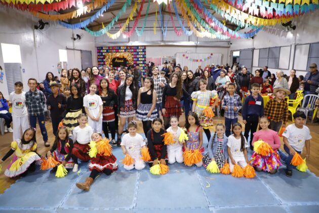 Sa&uacute;de no Bairro e encontro Fortalecendo V&iacute;nculos levam servi&ccedil;os e confraterniza&ccedil;&atilde;o ao Encantado do Oeste