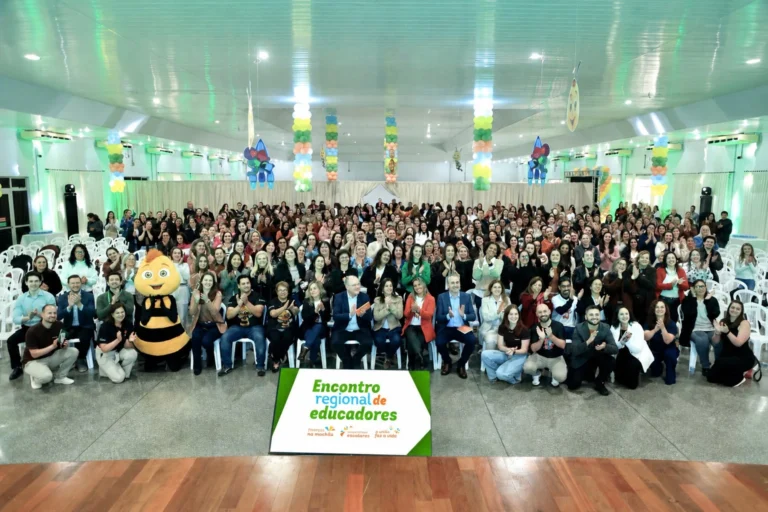 Sicredi reúne 1,1 mil professores no Encontro Regional de Educadores em Palotina e Goioerê