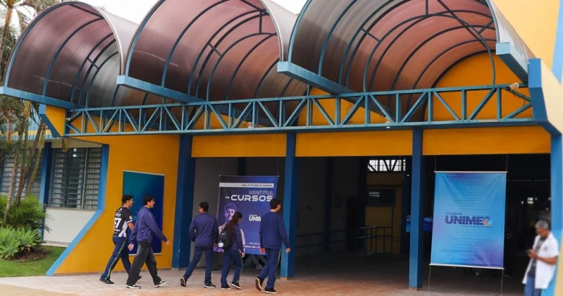 Mostra de Cursos Unimeo Assis Chateaubriand